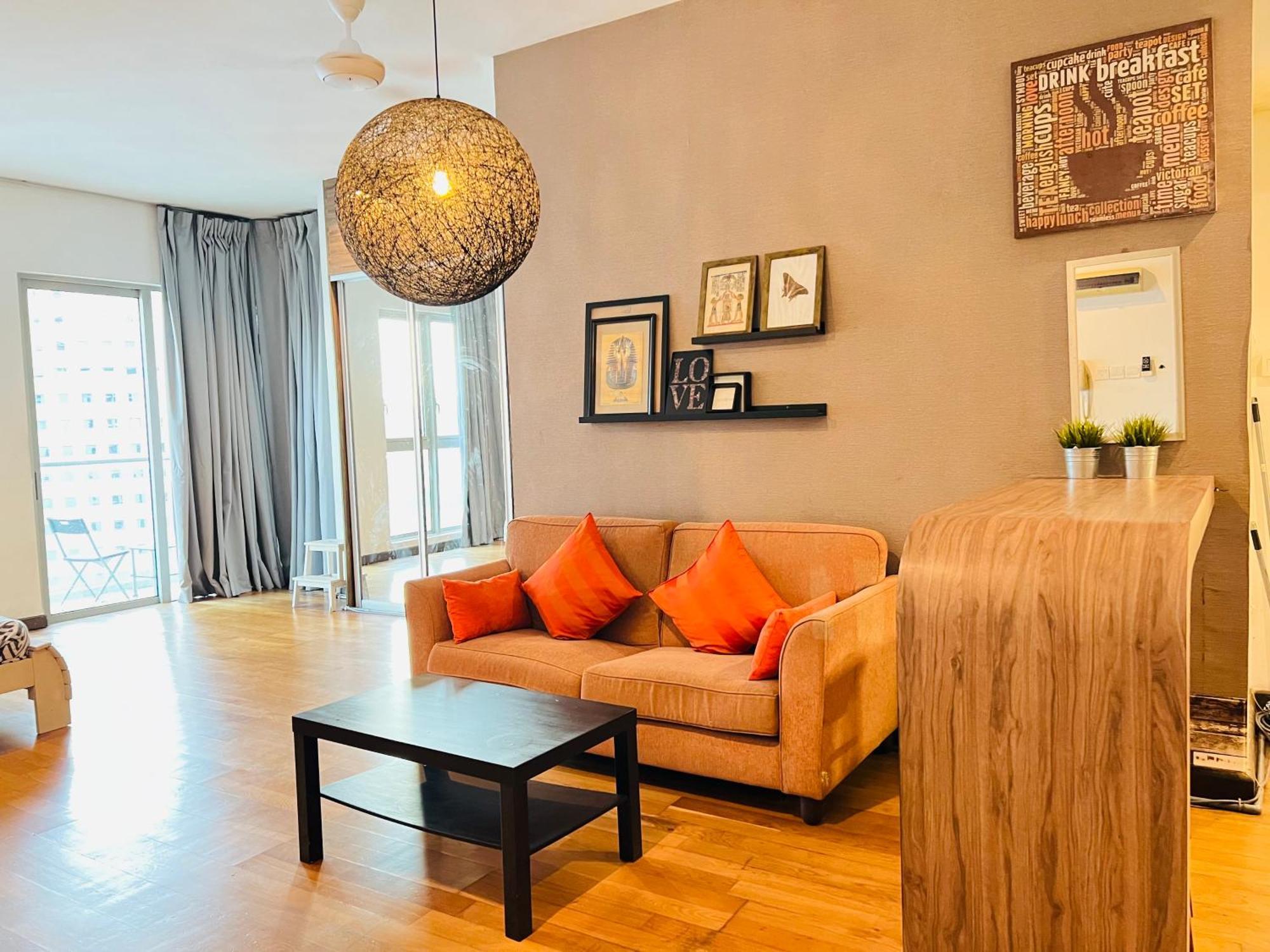 Regalia Suites & Residence By Enjoy Your Stay 吉隆坡 外观 照片