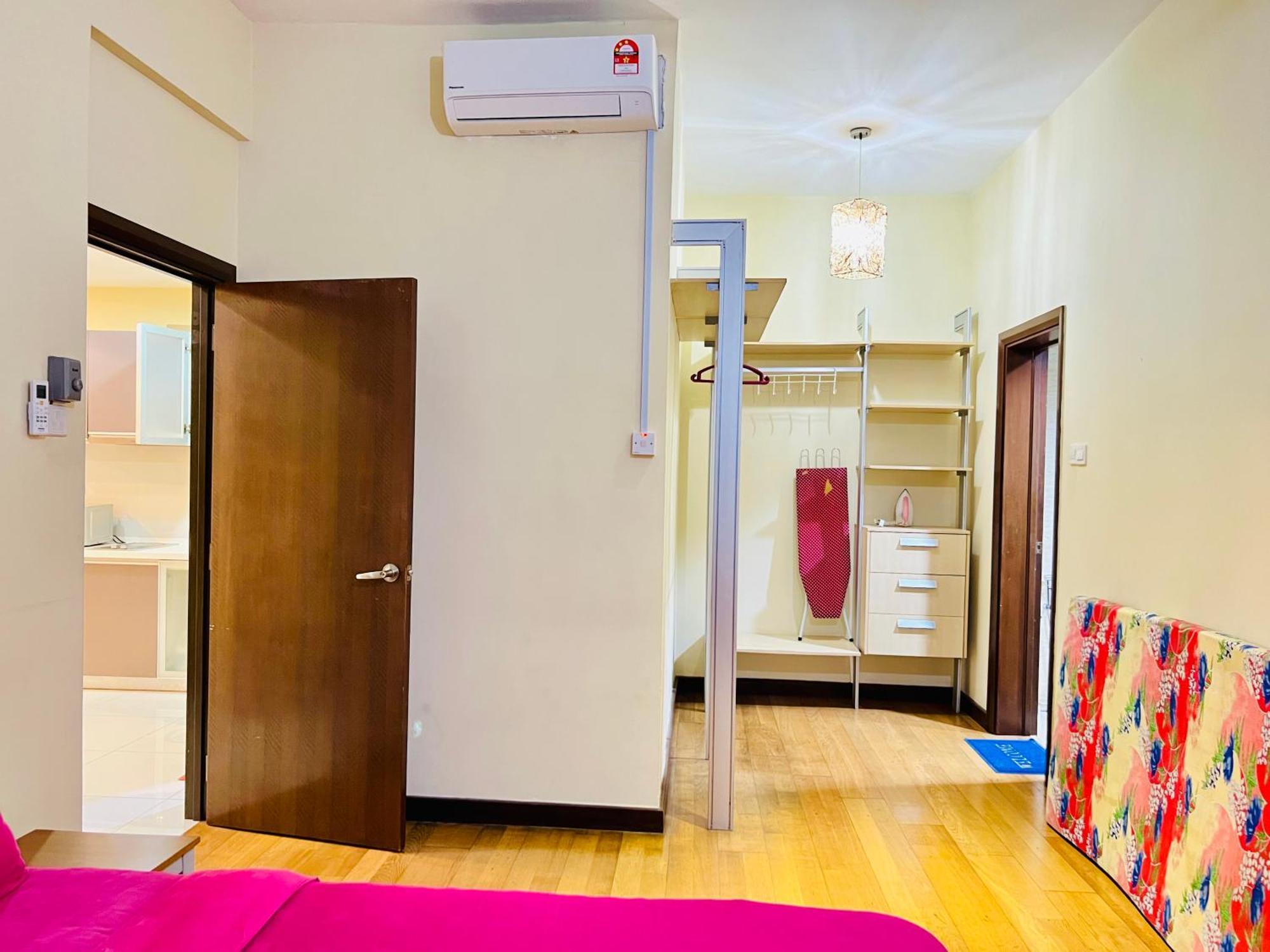 Regalia Suites & Residence By Enjoy Your Stay 吉隆坡 外观 照片