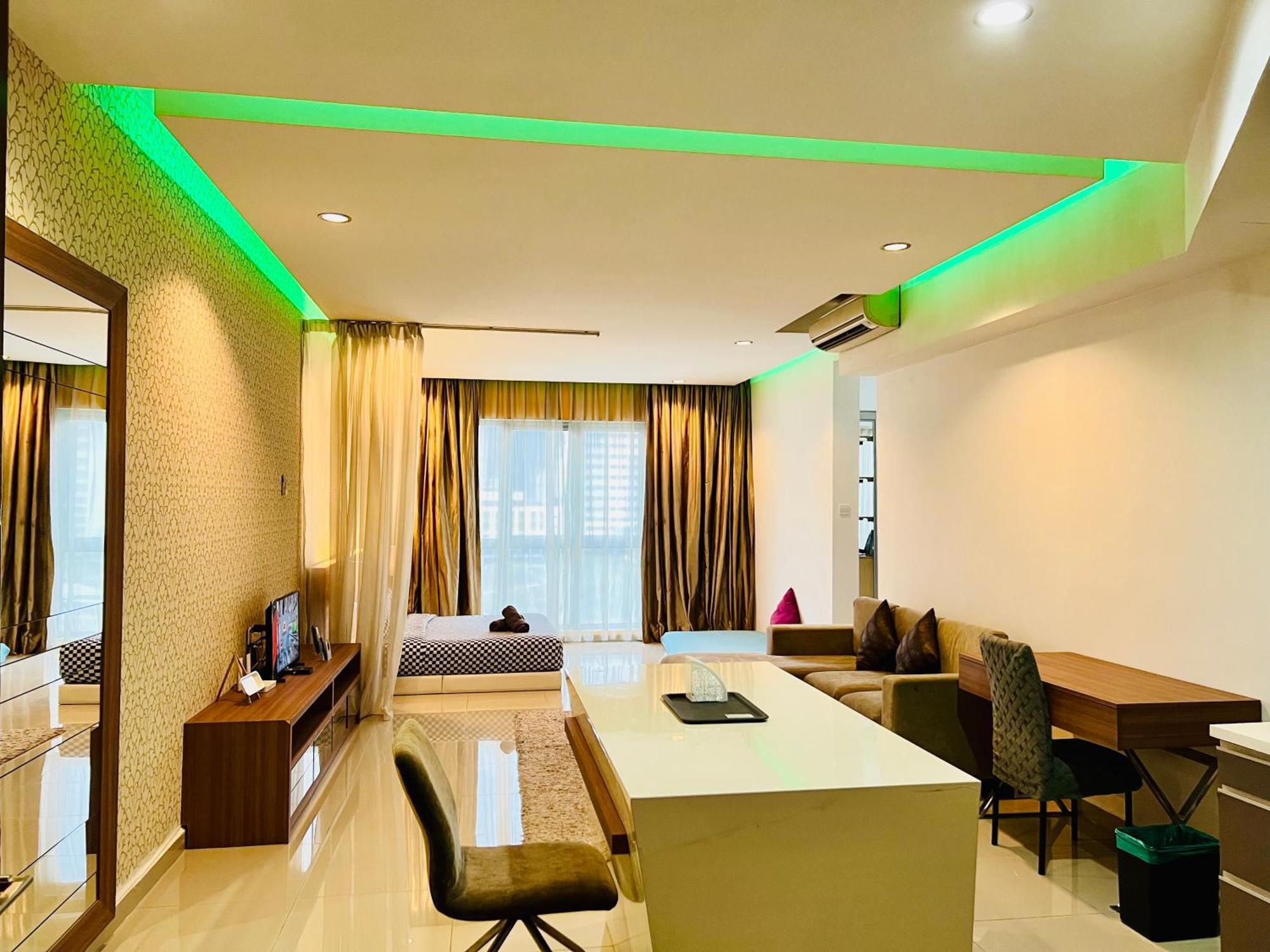 Regalia Suites & Residence By Enjoy Your Stay 吉隆坡 外观 照片