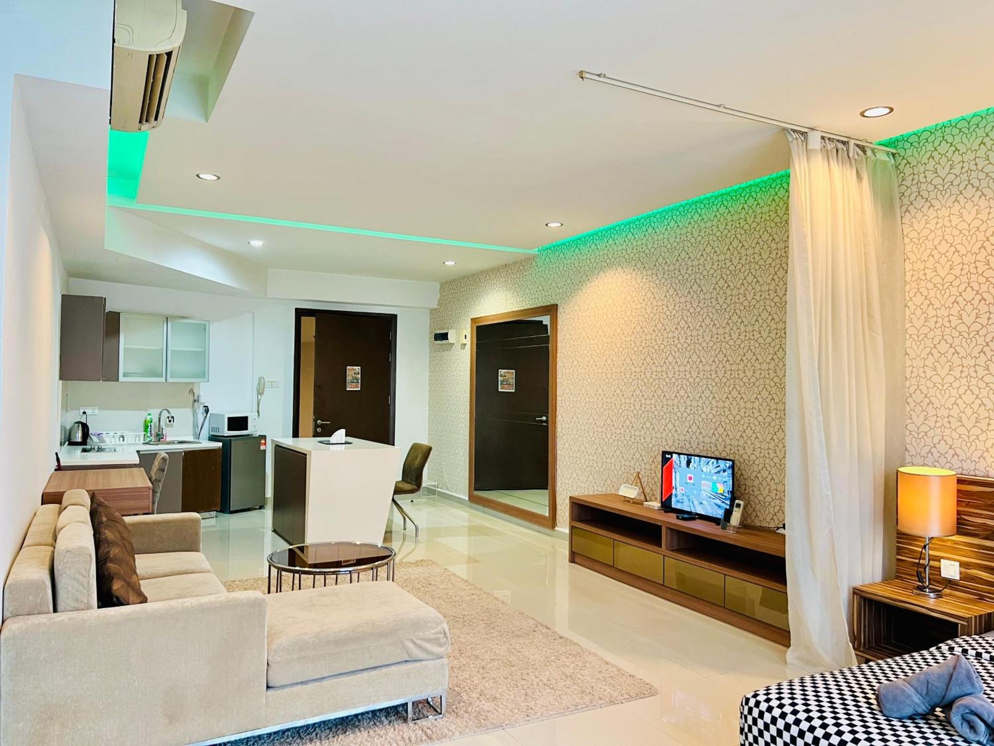 Regalia Suites & Residence By Enjoy Your Stay 吉隆坡 外观 照片